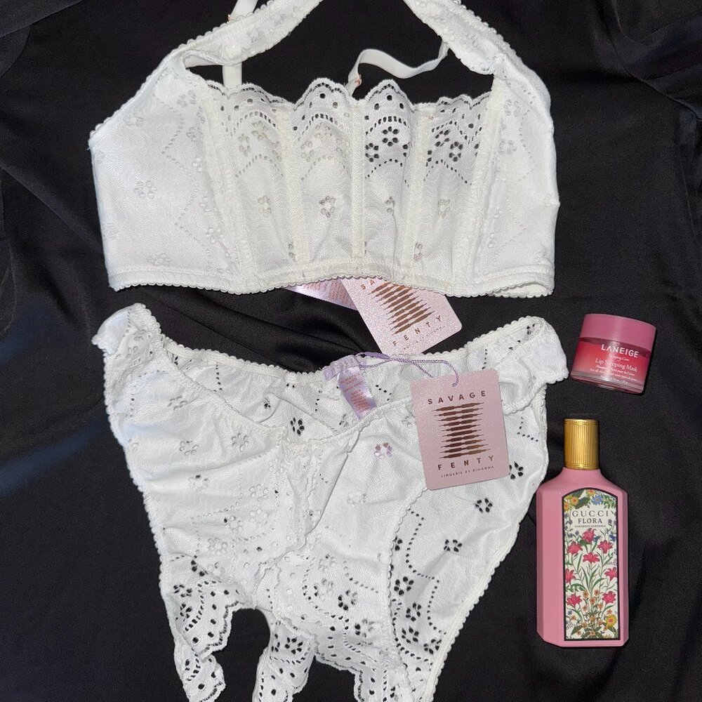 Savage X Fenty White Eyelet Lace Lingerie Set NWT